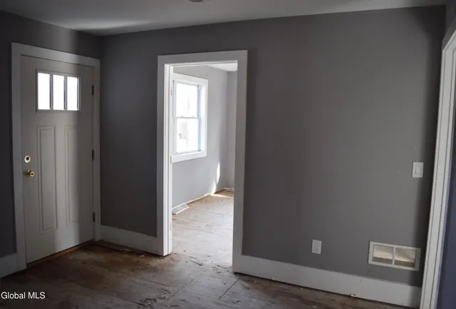 $299,900 | 39 Ruggles Road, Saratoga Springs, NY 12866