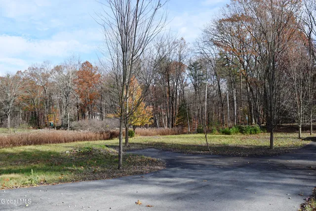 $299,900 | 39 Ruggles Road, Saratoga Springs, NY 12866