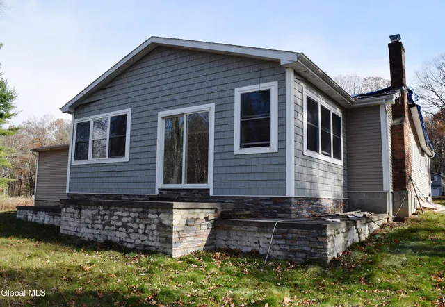 $299,900 | 39 Ruggles Road, Saratoga Springs, NY 12866