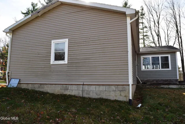 $299,900 | 39 Ruggles Road, Saratoga Springs, NY 12866