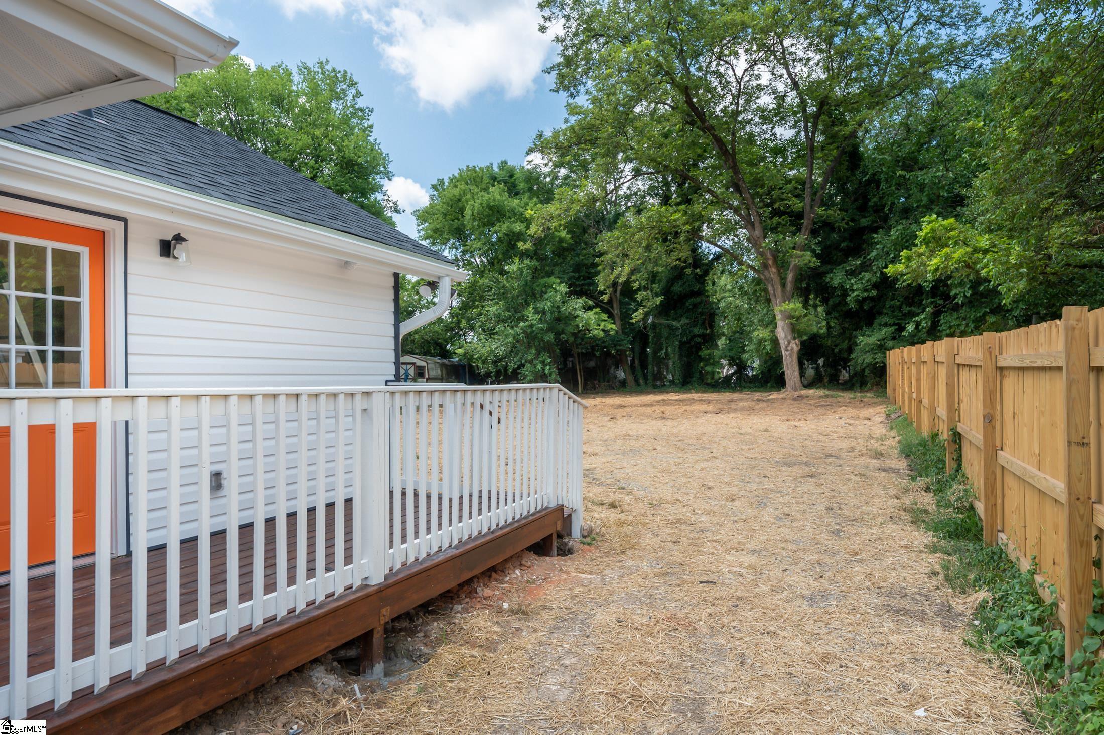 9 Judson Road Greenville, SC 29611 - Photo 18 of 19 Gallery Image 18