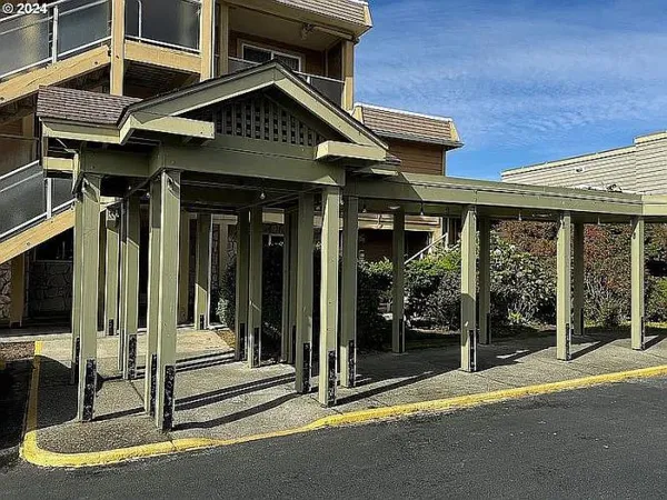 $435,000 | 88416 1st Avenue, Unit 136, Florence, OR 97439
