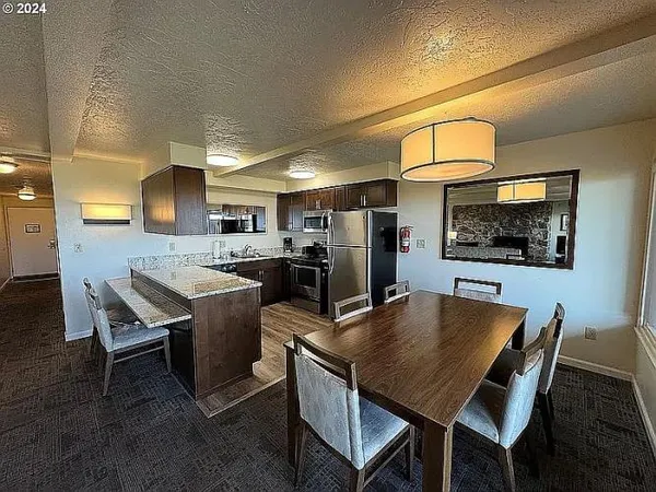 $435,000 | 88416 1st Avenue, Unit 136, Florence, OR 97439