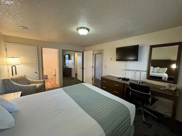 $435,000 | 88416 1st Avenue, Unit 136, Florence, OR 97439