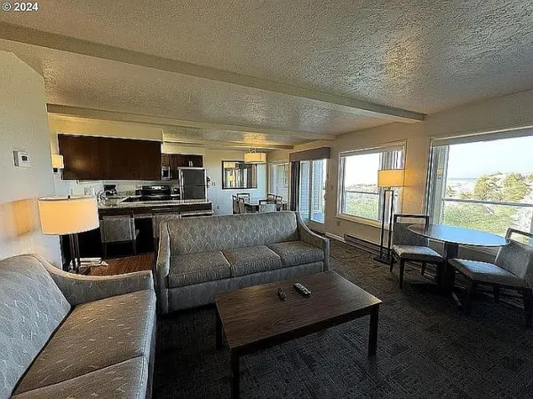 $435,000 | 88416 1st Avenue, Unit 136, Florence, OR 97439