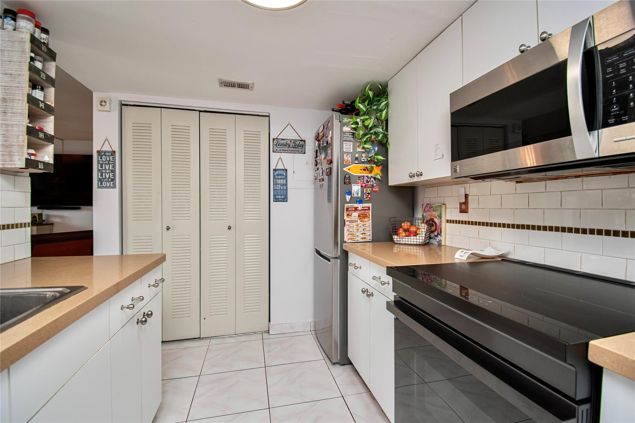 8550 Northwest 3rd Lane, Unit 304 Miami, FL 33126 - Photo 30 of 74 Photo 30