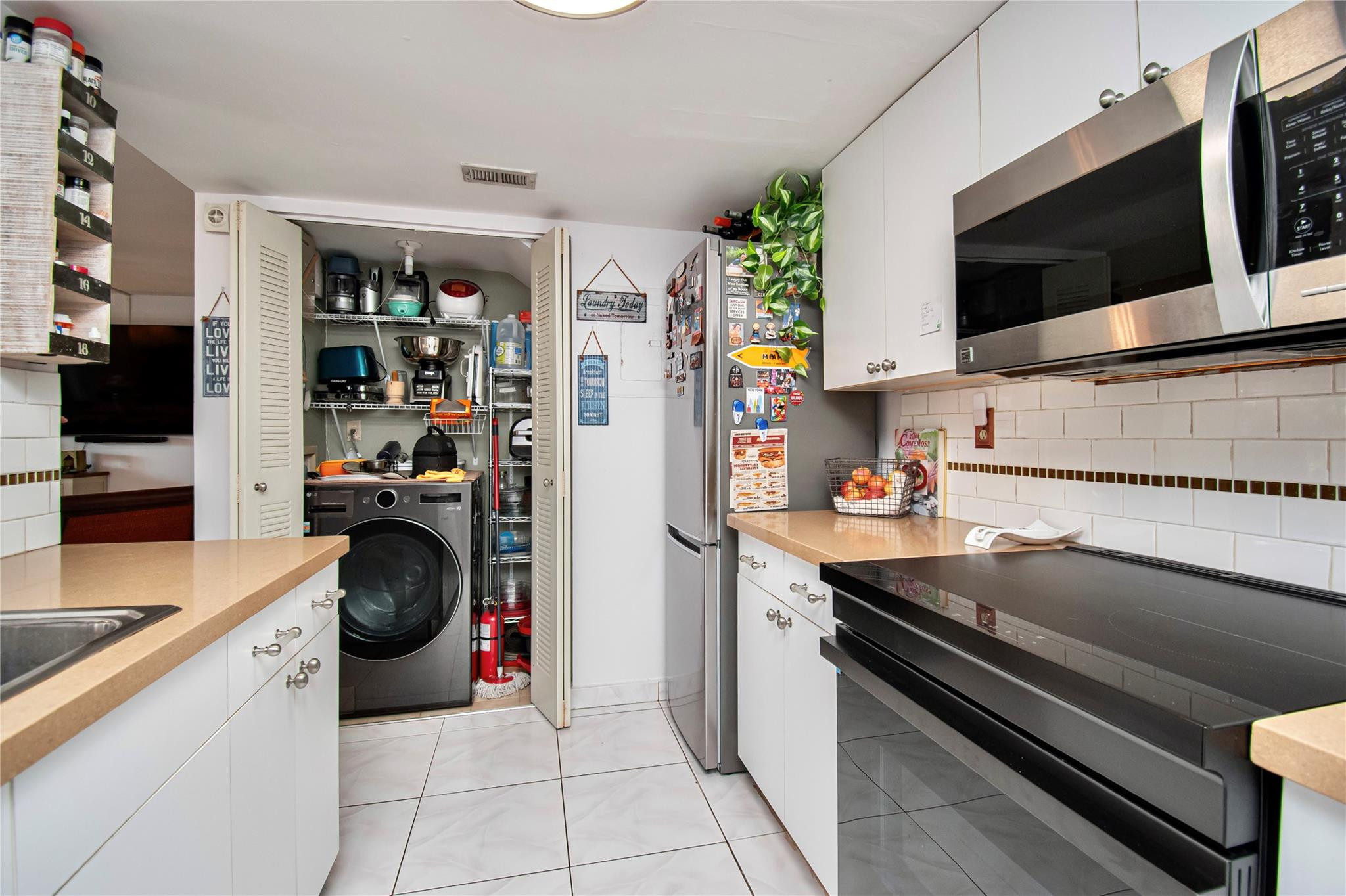 8550 Northwest 3rd Lane, Unit 304 Miami, FL 33126 - Photo 31 of 74 Photo 31