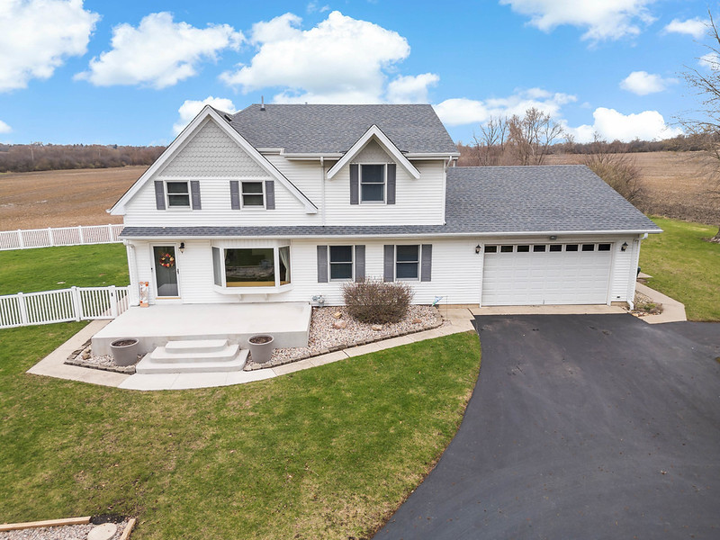 156 East Corning Road Beecher, IL 60401 - Photo 1 of 42