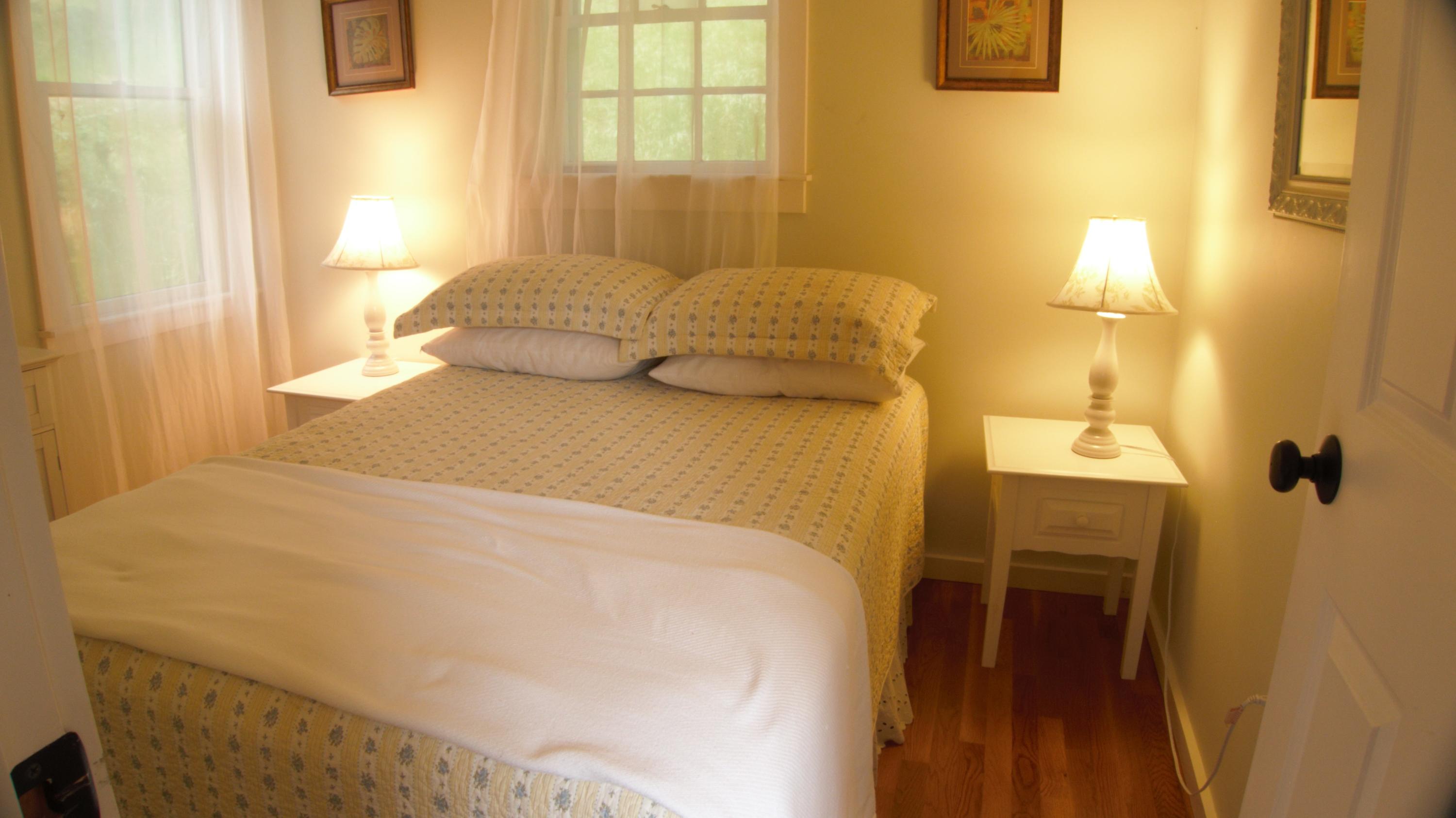 41 Castle Road Truro, MA 02666 - Photo 4 of 16 a bathroom with a bathtub