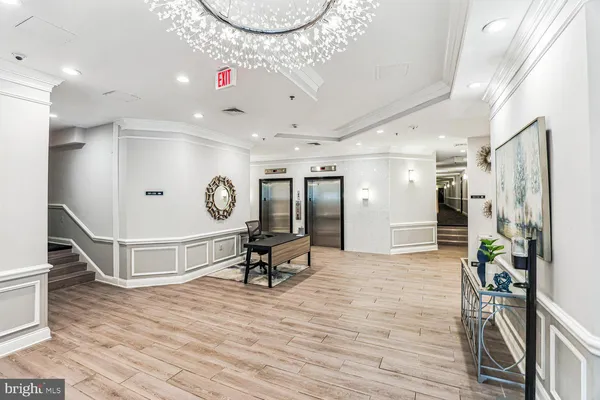 $2,400 | 1024 North Utah Street, Unit 819, Arlington, VA 22201