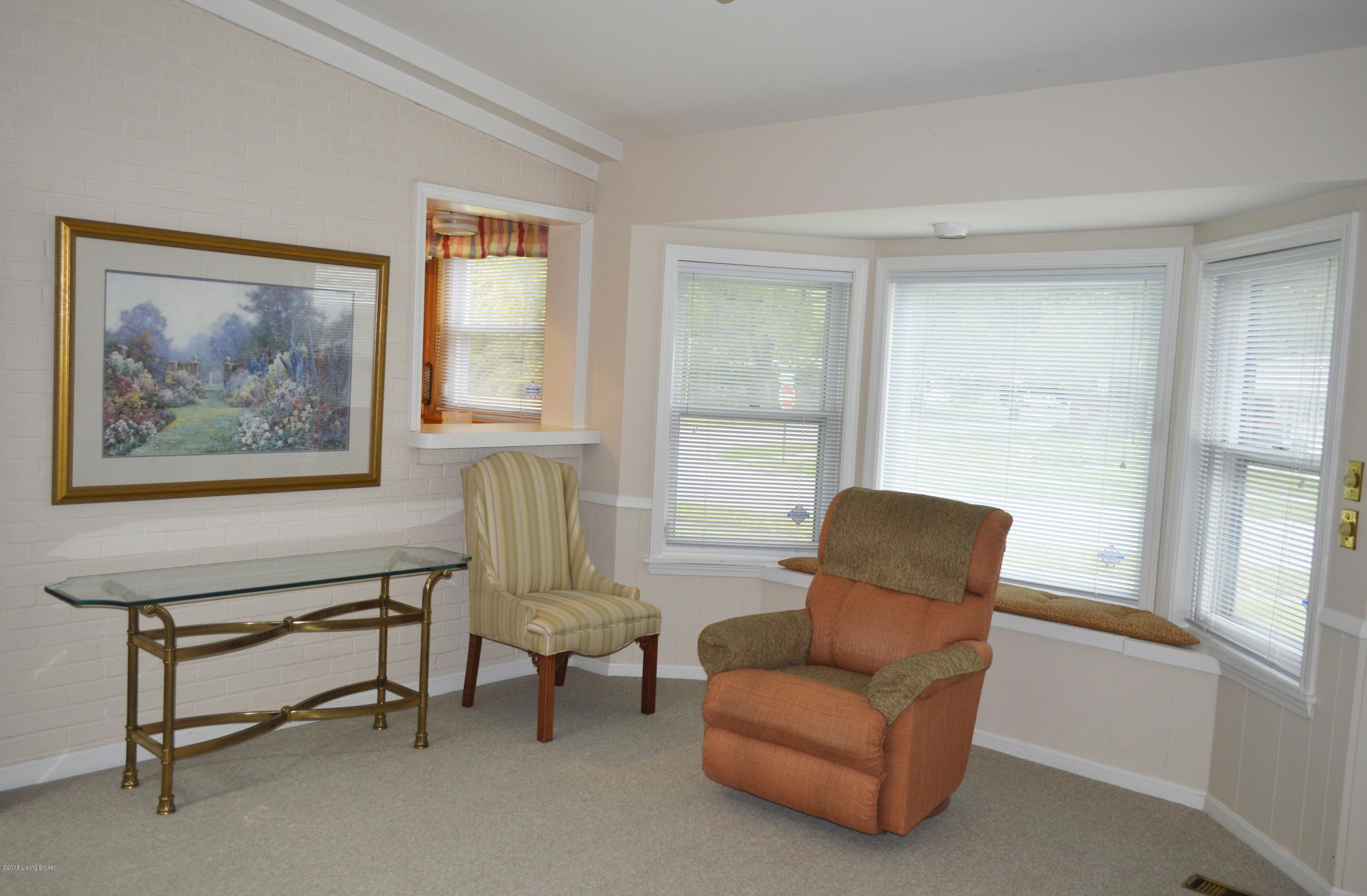 3201 Radiance Road Louisville, KY 40220 - Photo 19 of 31 Family Room