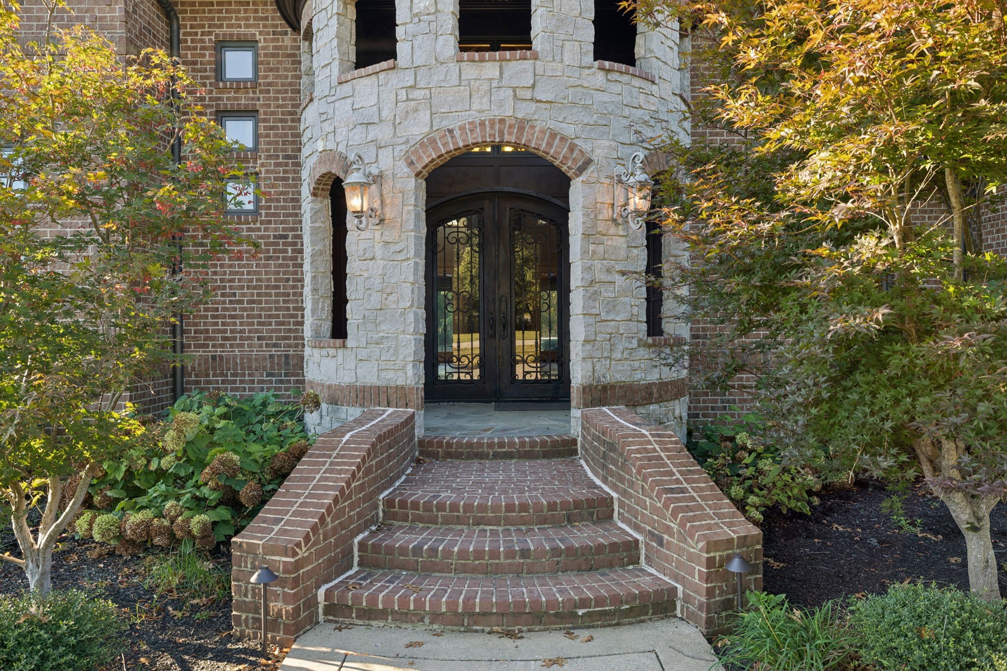 1856 Mires Road Mount Juliet, TN 37122 - Photo 37 of 93 a front view of a house with a garden
