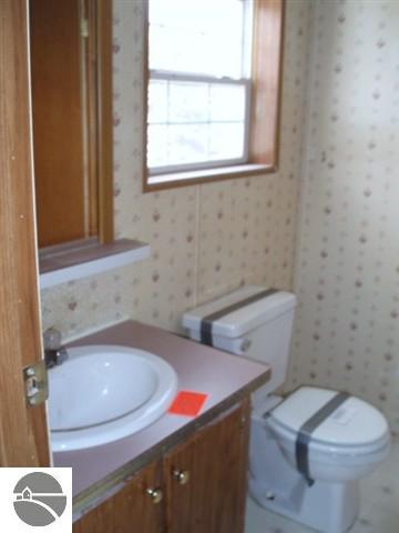 3230 North 41 Road Manton, MI 49663 - Photo 5 of 16 1722369-4.JPG