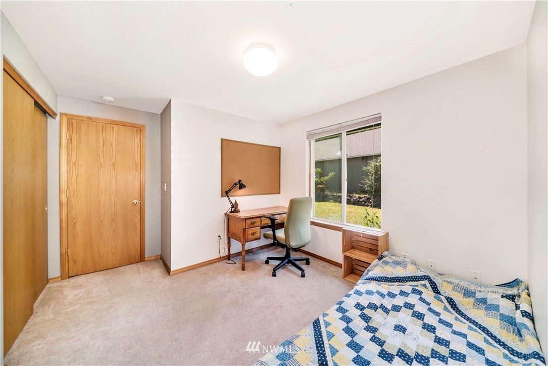 8230 Johnson Point Road Northeast Olympia, WA 98516 - Photo 14 of 25 Gallery Image 14