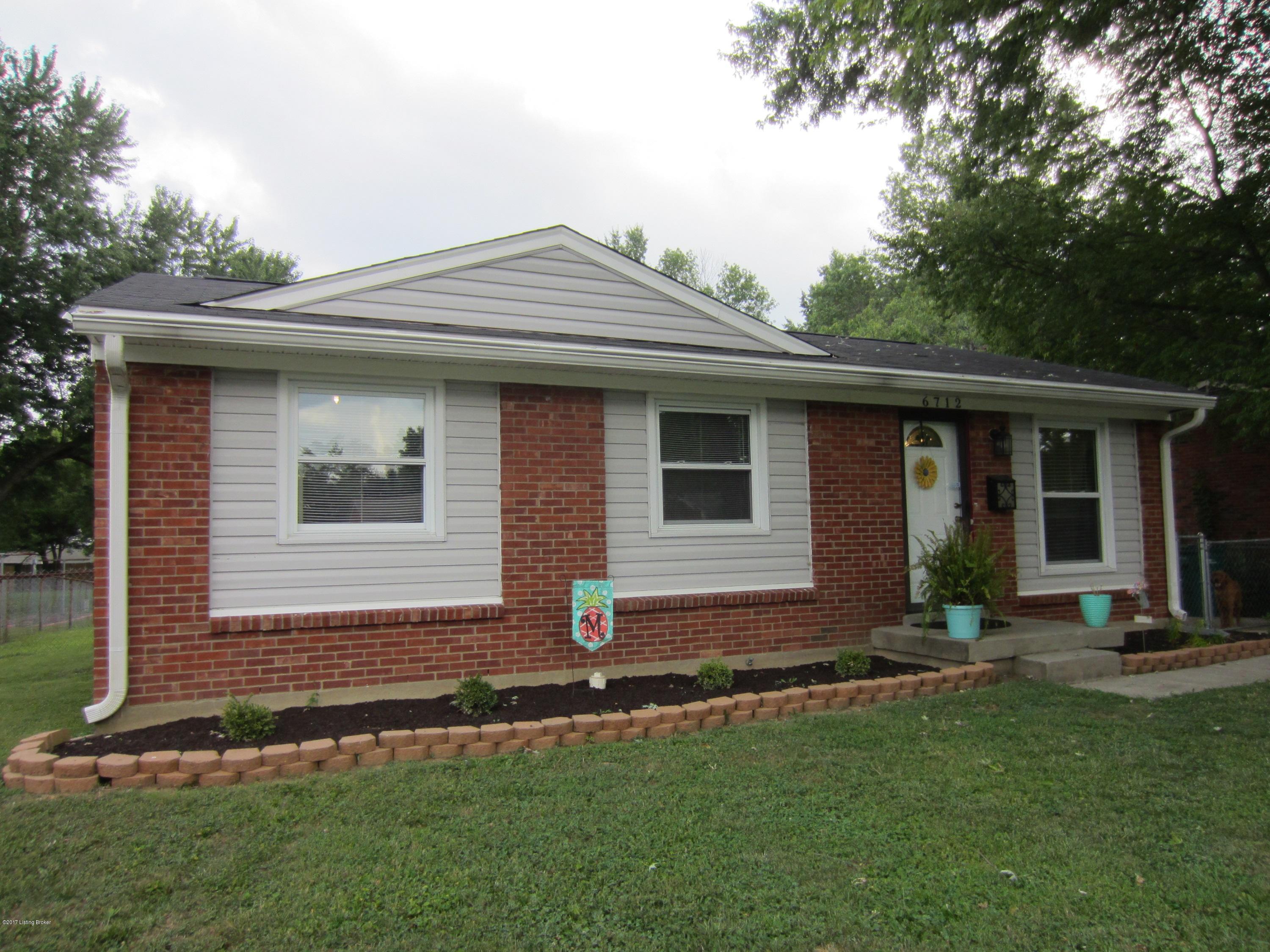 6712 Barbrook Road Louisville, KY 40258 - Photo 2 of 18 Nice Curb Appeal