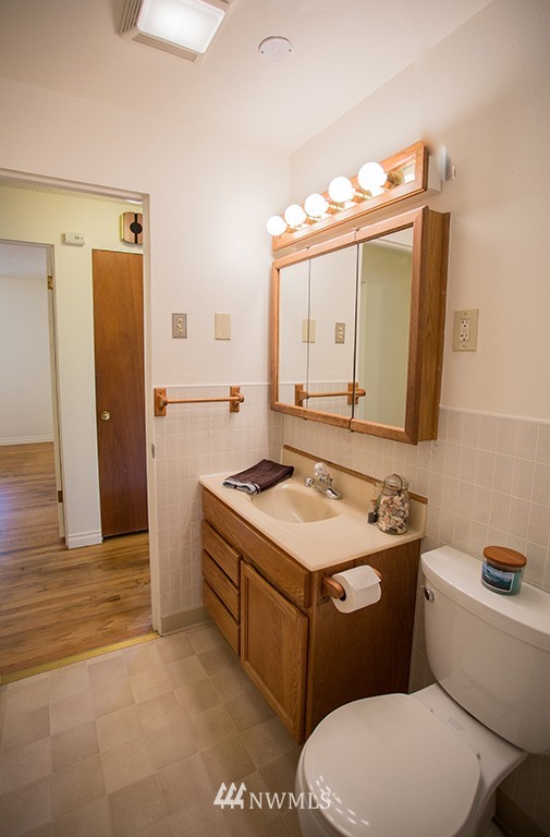 2525 Spring Street Bremerton, WA 98310 - Photo 11 of 20 Gallery Image 11