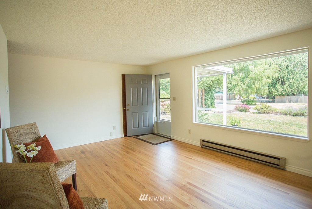 2525 Spring Street Bremerton, WA 98310 - Photo 5 of 20 Gallery Image 5