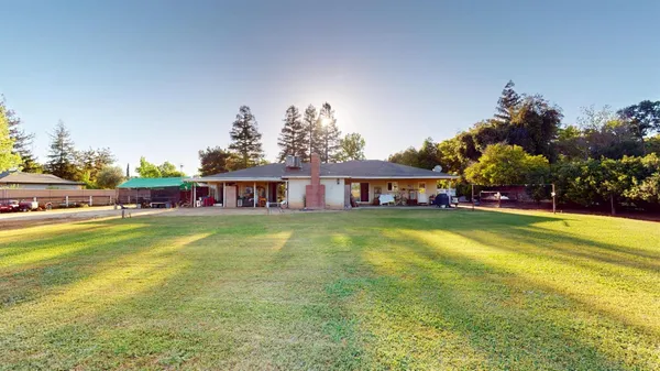 $720,000 | 7690 Leonard Avenue, Clovis, CA 93619