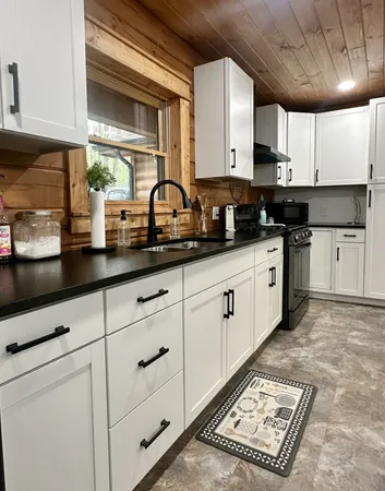 $350,000 | 673 Arrowhead Road, Moss, TN 38575