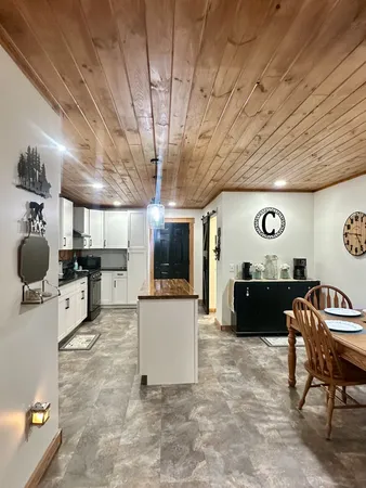 $350,000 | 673 Arrowhead Road, Moss, TN 38575