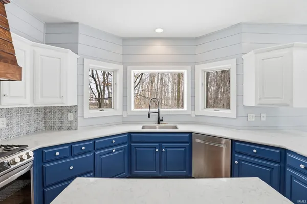 $975,000 | 5133 County Road 48, Auburn, IN 46706