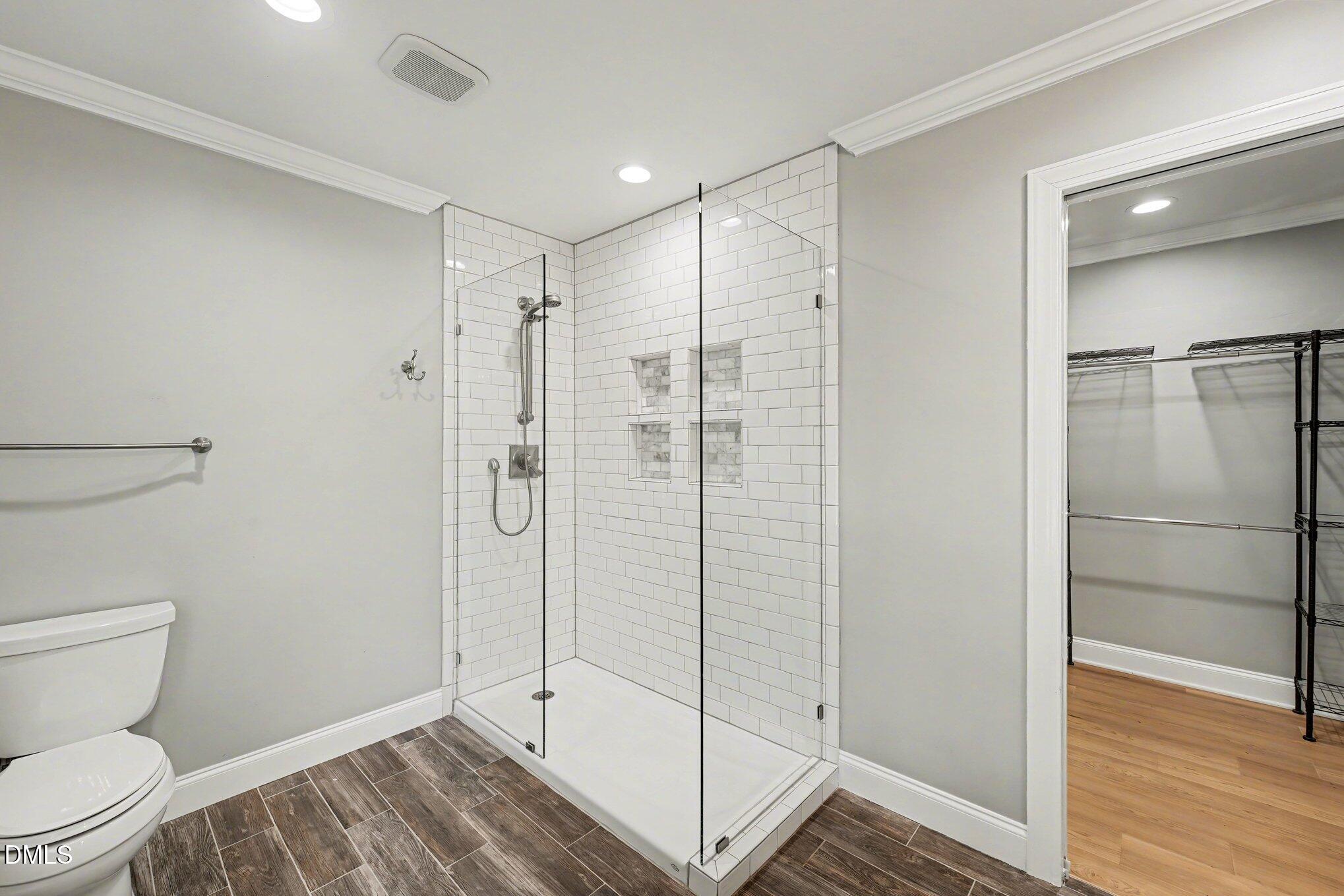 5605 Knollwood Road Raleigh, NC 27609 - Photo 21 of 34 017_file_3668