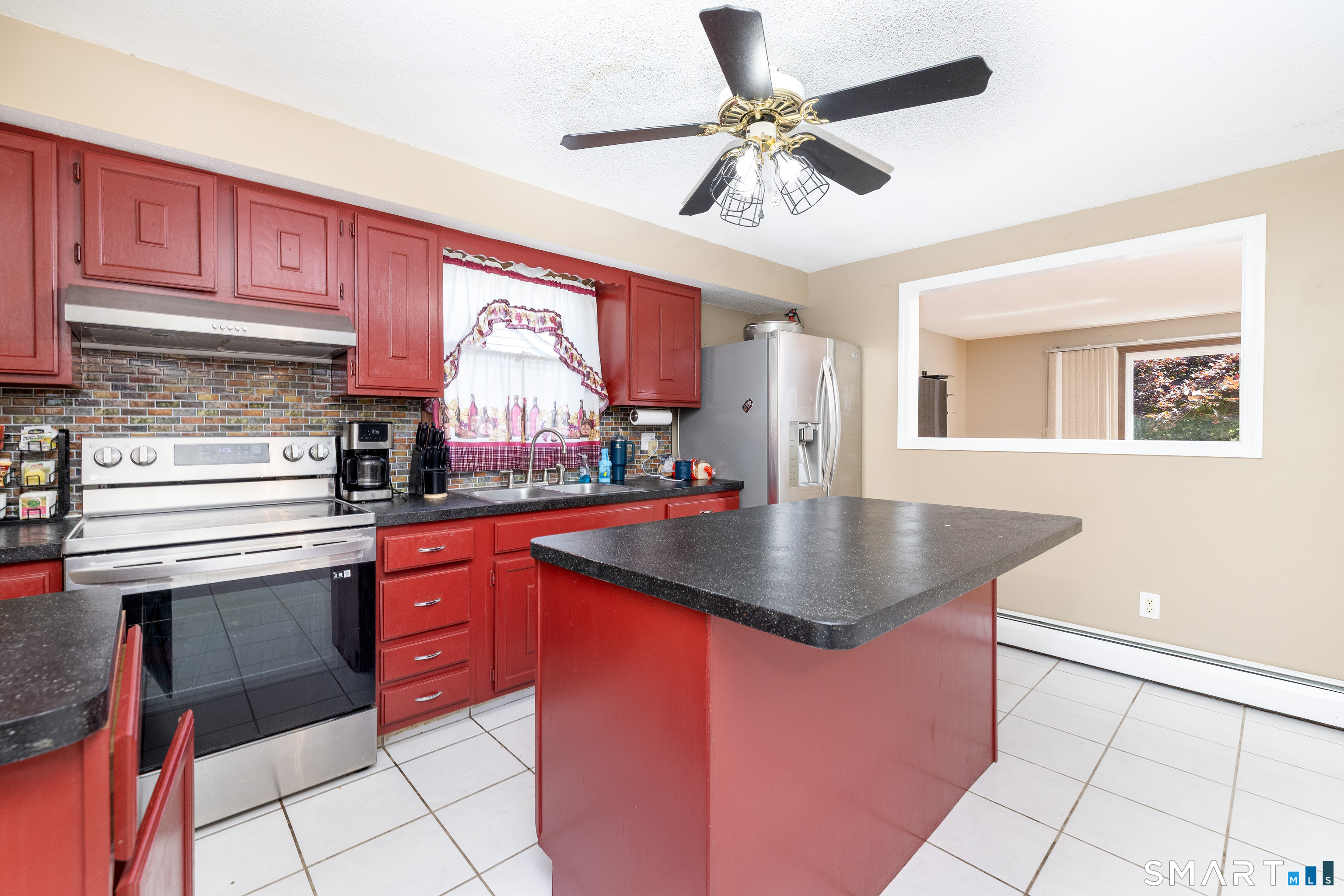 118 Norton Street Waterbury, CT 06708 - Photo 7 of 36