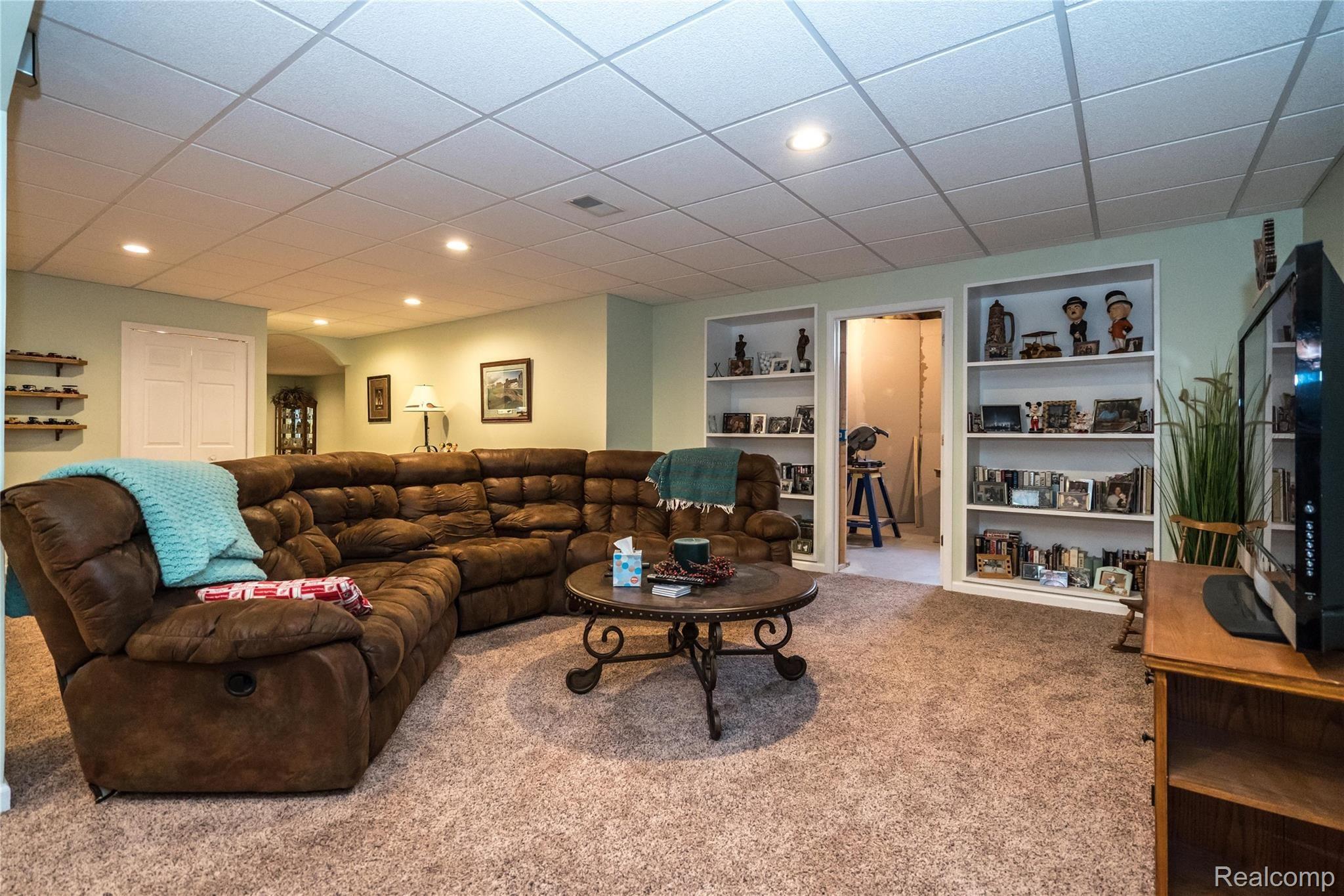 232 Inverness Highland, MI 48357 - Photo 71 of 85 DSC02439.jpg