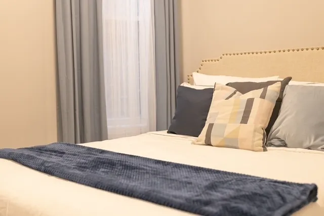 $564,999 | 6607 South Ingleside Avenue, Chicago, IL 60637