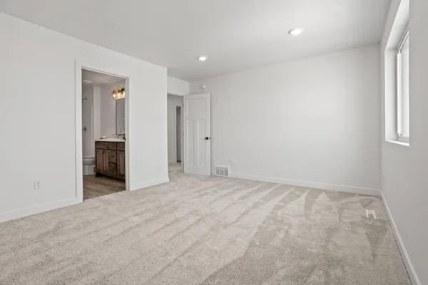 $399,900 | 2611 38th Avenue South, Moorhead, MN 56560