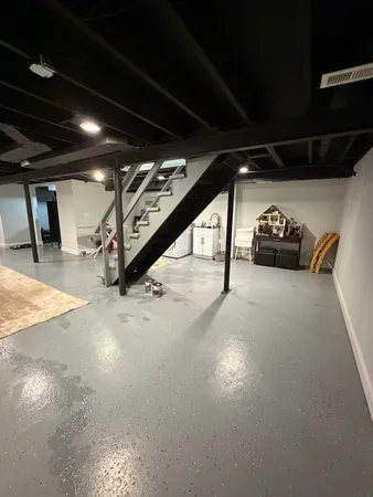 $3,200 | 8000 North Ozark Avenue, Niles, IL 60714