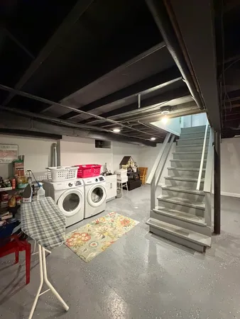 $3,200 | 8000 North Ozark Avenue, Niles, IL 60714