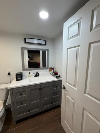 $3,200 | 8000 North Ozark Avenue, Niles, IL 60714