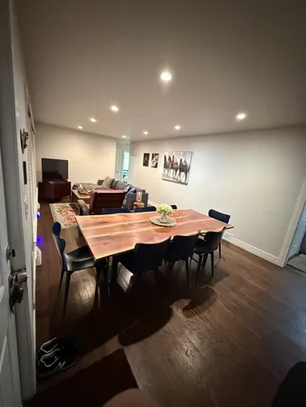 $3,200 | 8000 North Ozark Avenue, Niles, IL 60714