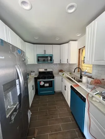 $3,200 | 8000 North Ozark Avenue, Niles, IL 60714