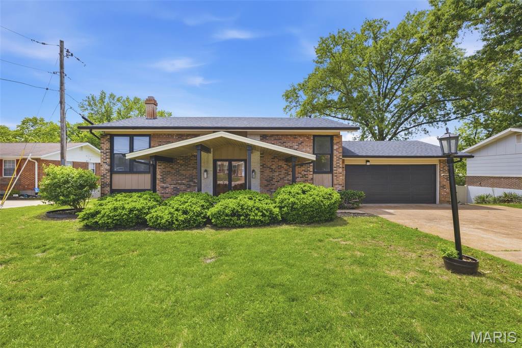 4444 Mattis Road St. Louis, MO 63128 - Photo 1 of 38 Gallery Image 1