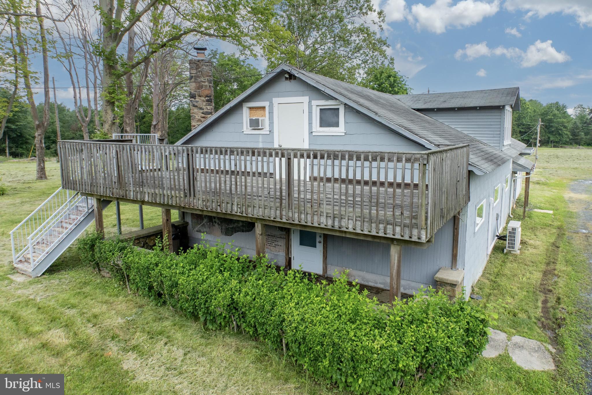 2488 Sanatoga Road Pottstown, PA 19464 - Photo 12 of 92 Bunk house and office
