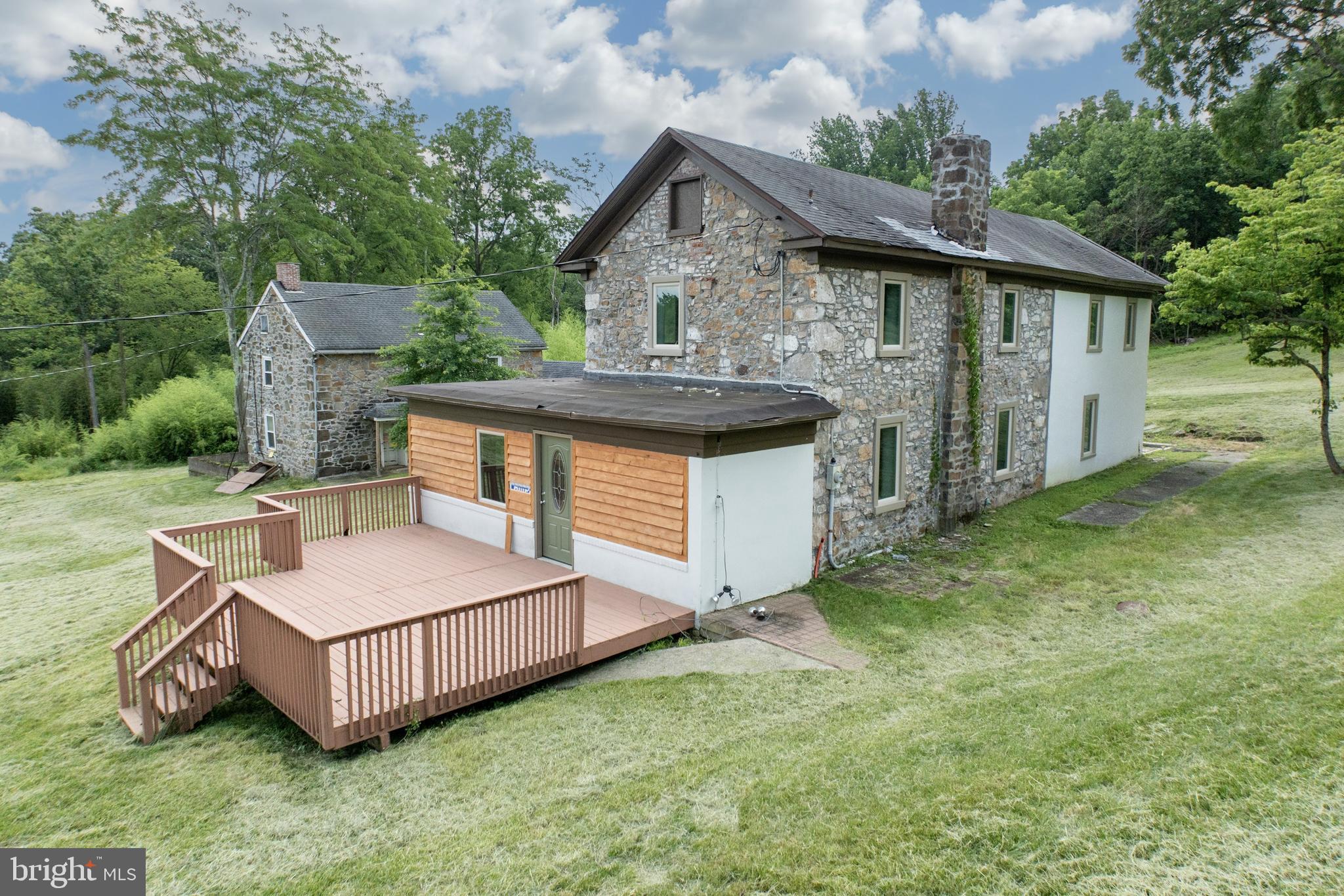 2488 Sanatoga Road Pottstown, PA 19464 - Photo 63 of 92 Farm House