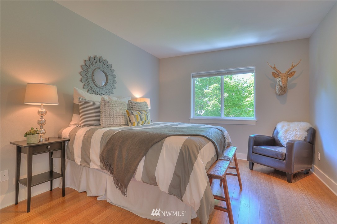 3912 Midvale Avenue North, Unit 301 Seattle, WA 98103 - Photo 21 of 25