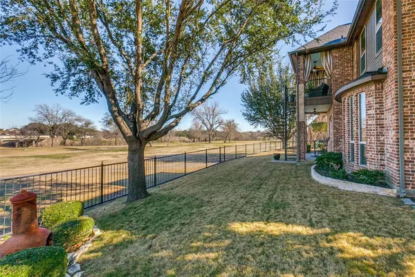$729,000 | 2929 Oak Point Drive, Garland, TX 75044
