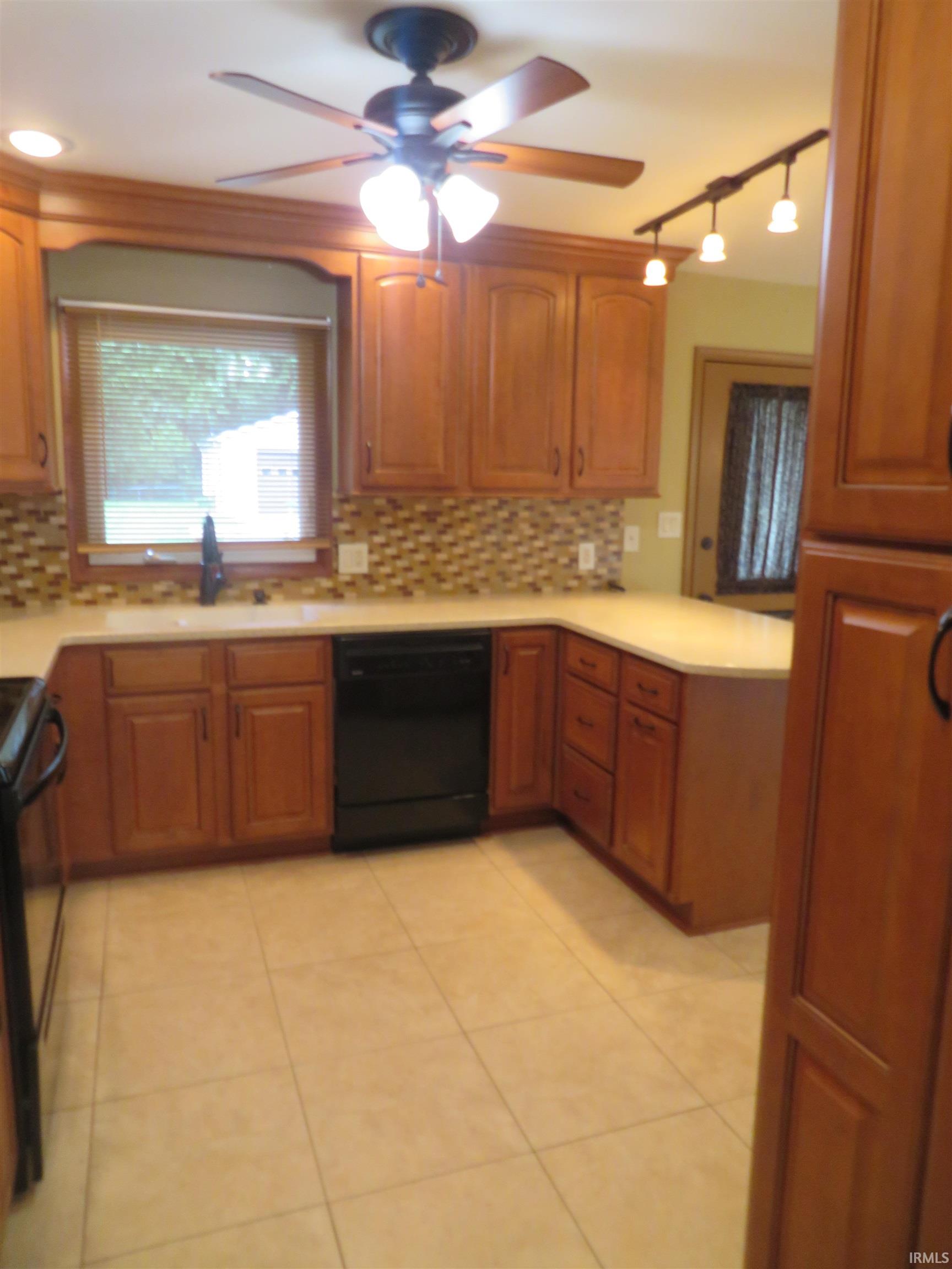 3899 Casey Road Newburgh, IN 47630 - Photo 7 of 46 Gallery Image 7