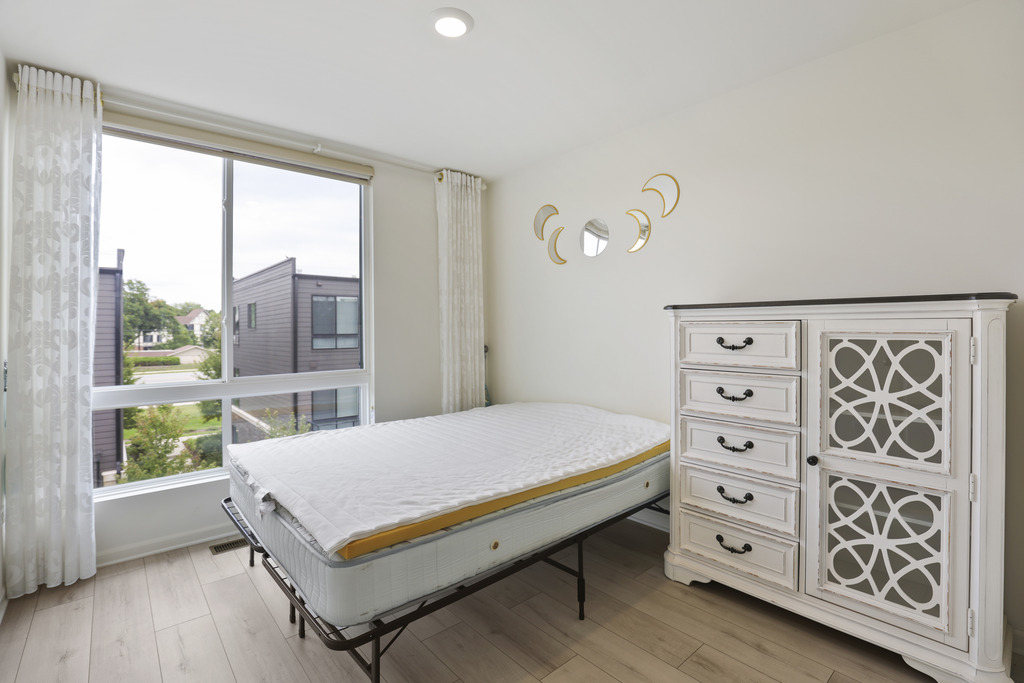 1298 Catalina Ct. Schaumburg, IL 60173 - Photo 11 of 19