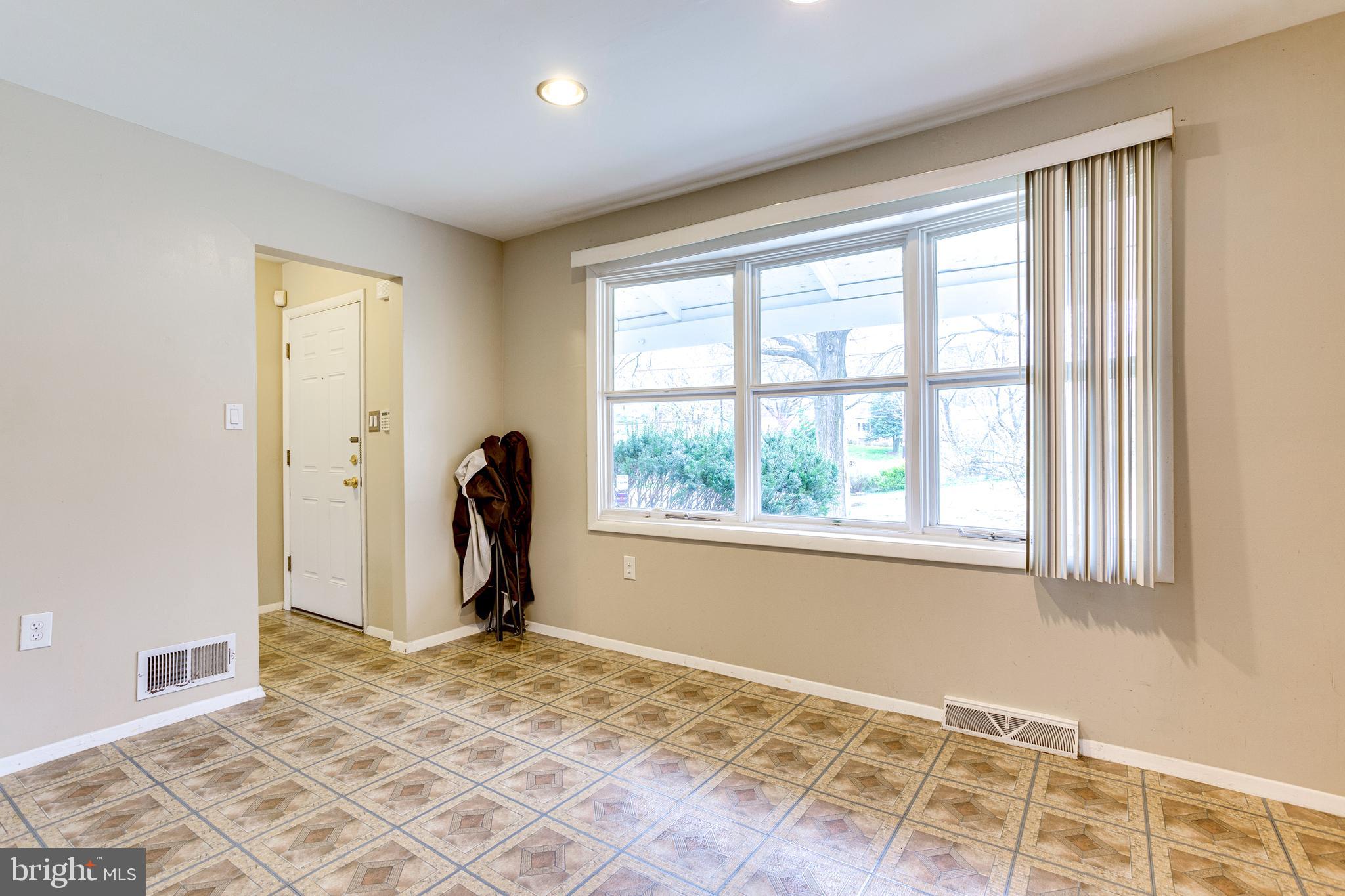 10400 Iris Place Adelphi, MD 20783 - Photo 8 of 32