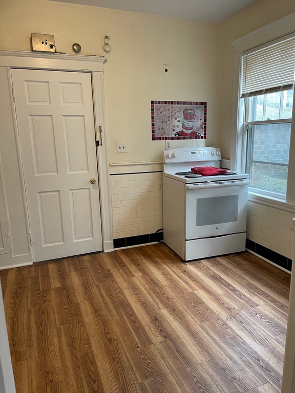25 Hatherly Road, Unit 1 Boston, MA 02135 - Photo 4 of 8