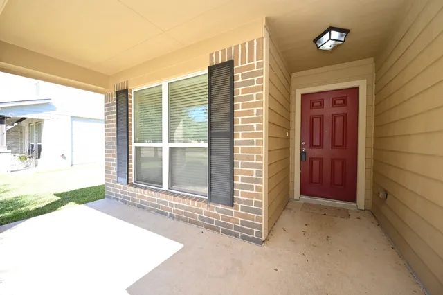 $318,000 | 3111 Keystone Square Lane, Rosenberg, TX 77471
