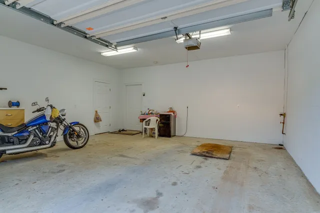 $799,900 | 4664 New Cut Road, Greenbrier, TN 37073