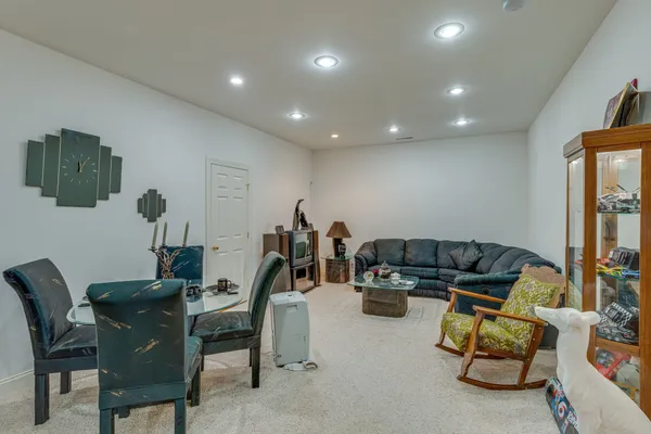 $796,900 | 4664 New Cut Road, Greenbrier, TN 37073