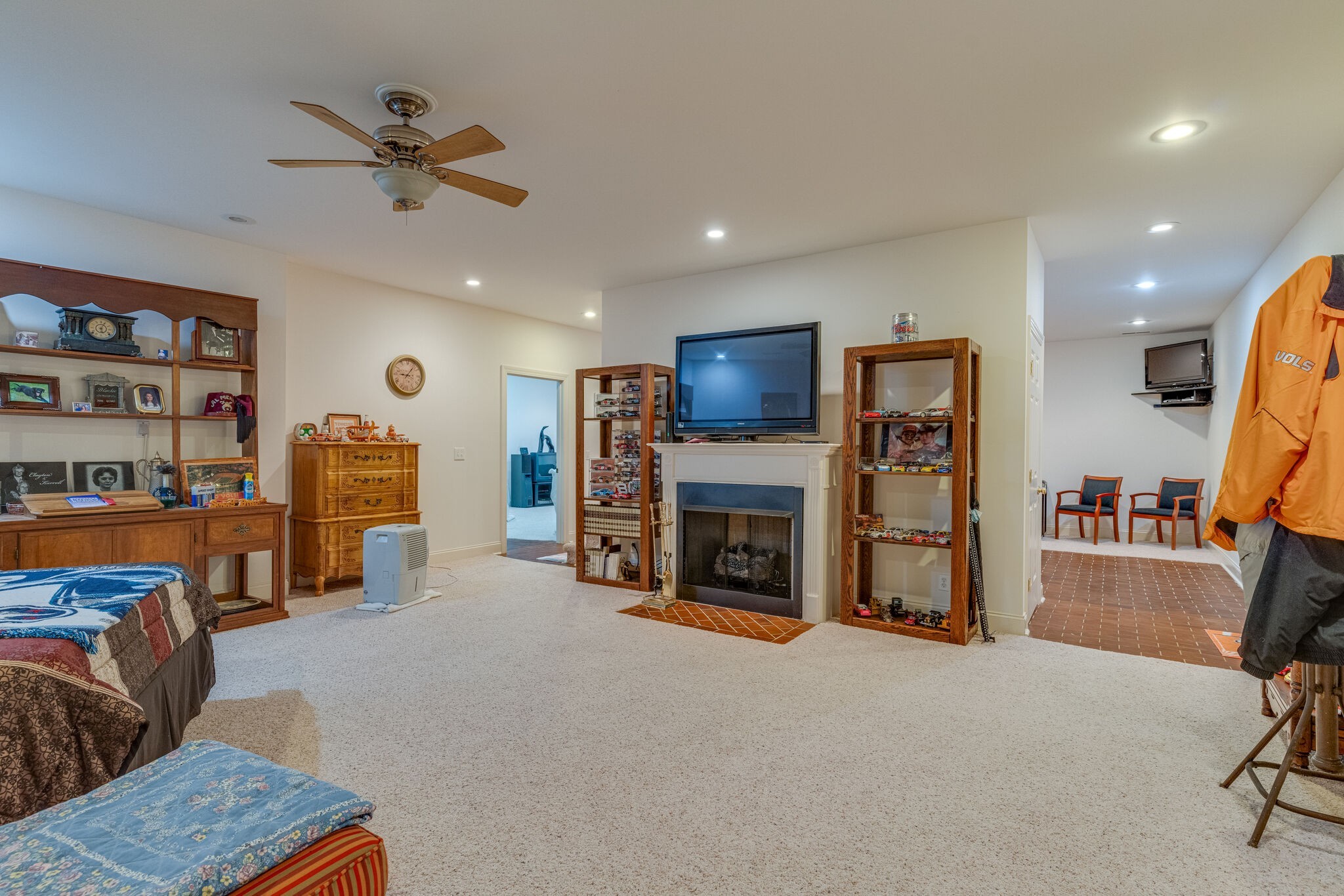 4664 New Cut Road Greenbrier, TN 37073 - Photo 69 of 87 a living room with furniture and a flat screen tv