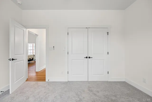 $369,900 | 4 Hickory Cove Lane, Moneta, VA 24121