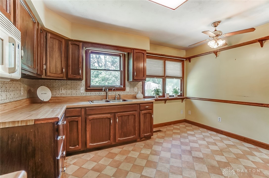 264 Franklin Road Waynesville, OH 45068 - Photo 11 of 31 Gallery Image 11
